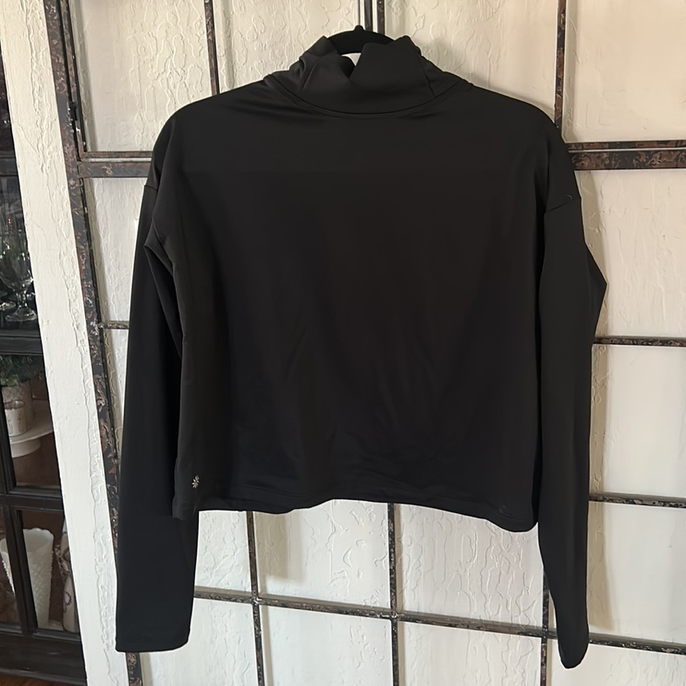 Athleta - athleisure crop top with mock turtle neck. Size medium